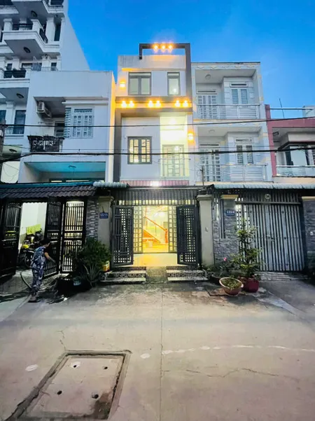 NHÀ SÁT MẶT TIỀN TX22, 1 XẸC HẺM 7M, 3 LẦU FULL NỘI THẤT