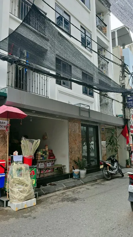 Siêu Phẩm Kim Giang, ô tô tải tránh đỗ, lô góc, kinh doanh tấp nập