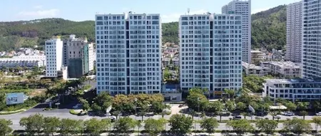 Chính chủ bán căn hộ 2pn 70,5m view bể bơi đẹp, đông nam thoáng mát tại trung tâm bãi cháy, hạ long