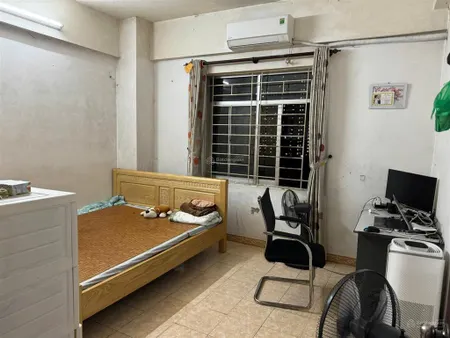 Cần bán căn hộ tại oct2 đn1 bắc linh đàm. đồ cơ bản, dt 71m2 2pn ban công tây