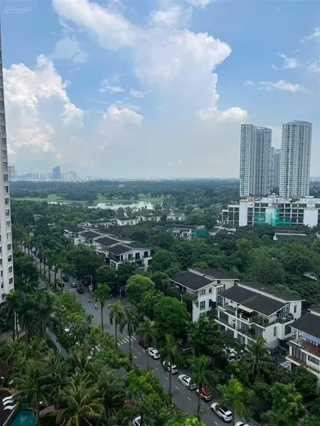Chính chủ bán căn hộ 90m2 view hồ tại westbay ecopark giá tốt