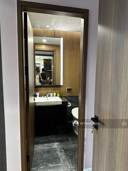Bán căn hộ 2 phòng ngủ, 74m2 lumiere riverside, full nội thất, giá 9,9 tỷ, rẻ nhất thị trường