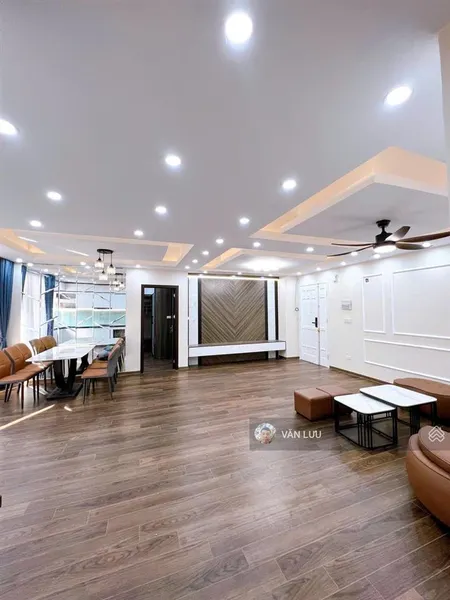 Chính chủ bán căn hộ 3pn, 2wc, 86m2 sổ đỏ chính chủ sang tên ngay tại hateco hoàng mai, 5 tỷ vnd