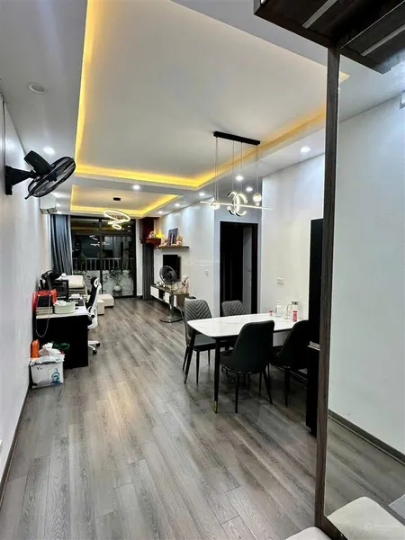 Chuẩn giá bán gấp căn hộ tại vov mễ trì, 5,5 tỷ, 81m2, 2pn, 2wc, sẵn sổ, full nội thất.