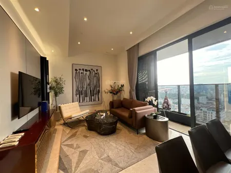 Bán căn hộ giá rẻ the marq 4pn, dt 145m², full nt đẹp, giá 30.5 tỷ, tặng slot ô tô b1