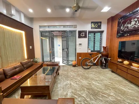 Chỉ 8,1 Tỷ sở hữu ngay nhà 5 tầng, 49m, MT 4m; ngõ nông, thông ra ngõ 282 và KĐT mới Đại Kim