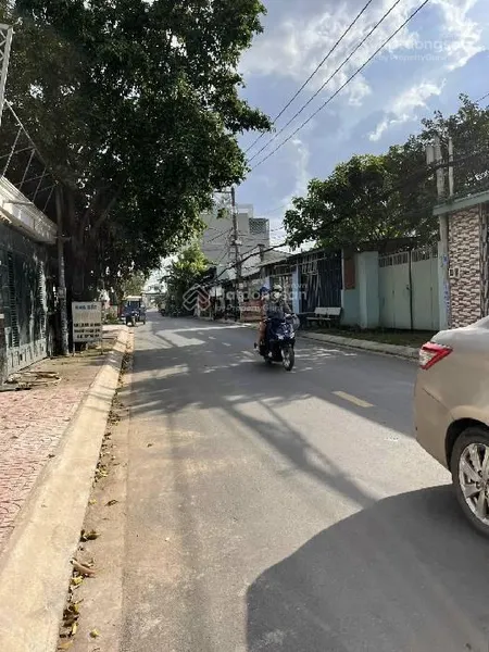 Đất thổ cư tại thạnh xuân 31, 4,25 tỷ, 100m2, mặt tiền đẹp, hẻm xe hơi tới đất