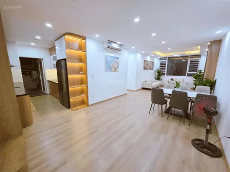 Chính chủ cần bán nhanh căn góc 3 ngủ tầng trung đẹp cc viglacera xuân phương. 0981 915 ***