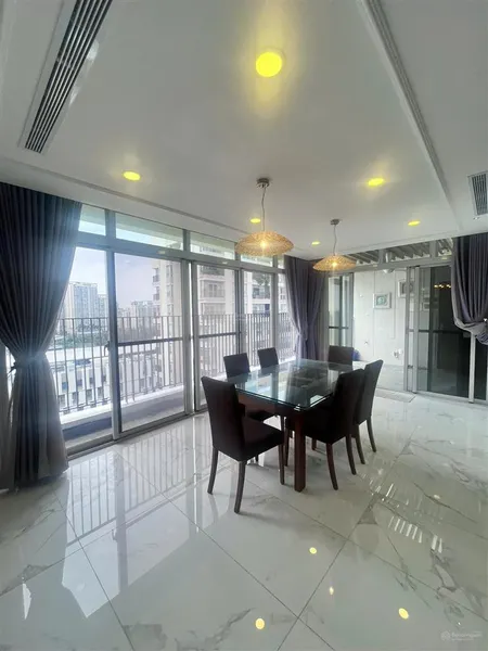 Bán penhouse star hill, pmh, dt trên sổ 214m2, 3pn + 3wc, full nt, sân vườn, giá 25tỷ all in