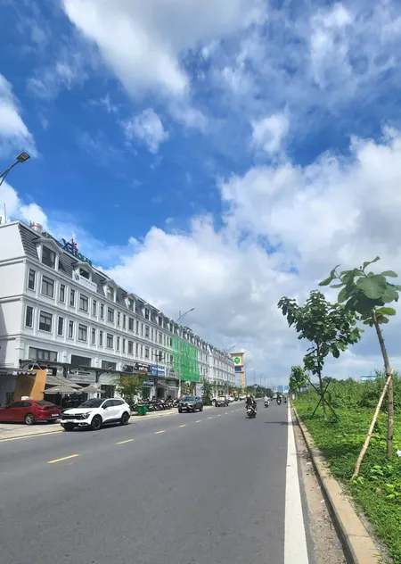 BDS HVL [NC] SHOP LAKEVIEW THÔ 26 tỷ ĐẠP MẠNH