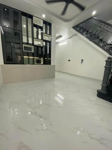 Bán Nhà Mặt Tiền Đường Thông Nhà Diện tích Lớn Thoáng Mát