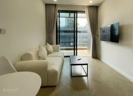 Bán 1pn đặc biệt có 10m2 sân vườn, nội thất cơ bản, tầng trung, giá 8,8tỷ allin. lumiere riverside