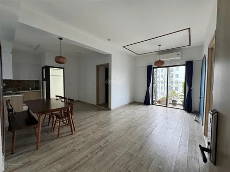 Bán căn 2 ngủ 2 vệ sinh lake ban công rộng, 77m