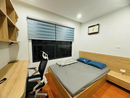 Tôi chính chủ chuyển chỗ làm nên cần bán gấp căn 2pn + 64m2, 4.7 tỷ tòa imperia. 0975 982 ***
