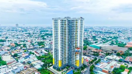 Hot! sở hữu ngay căn 2pn 2wc 56m2 giá 1tỷ750 view hồ bơi hướng đông nam. xem ngay