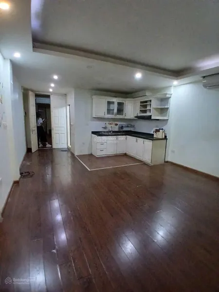 Siêu hiếm! tập thể giảng võ, ngọc khánh, 80m2 (42m2 sổ), 3 ngủ, thoáng sáng