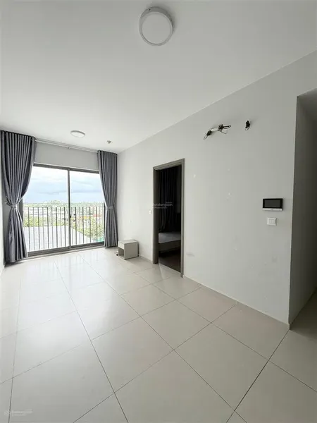 Bán căn hộ 85m2 giá 3tỷ6. tặng 4 máy lạnh, giường tủ đầy đủ