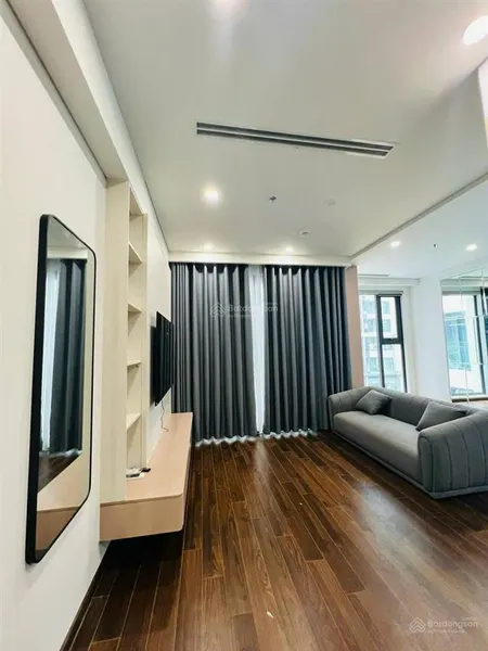 Giá chuẩn 100%chính chủ bán gấp giá rẻ căn 76m2 tầng 18 đẹp tòa i1 imperia full nt đẹp giá siêu rẻ