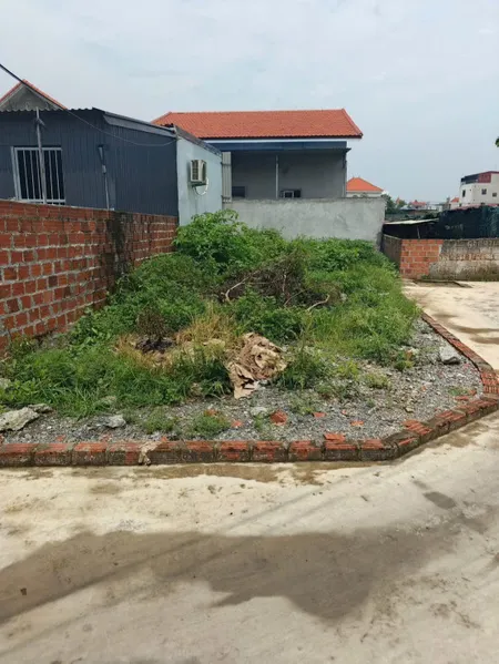 Bán 73 m lô góc Thôn 3 Thiên Hương , đường thông các ngả cách 203: 200 m. L/h:076.231.9990 e Thúy