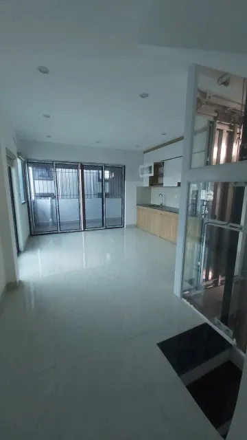 BÁN NHÀ TRUNG TÂM VẠN PHÚC, THANG MÁY - 2 MẶT TIỀN - 34M2 CHỈ 8.x TỶ