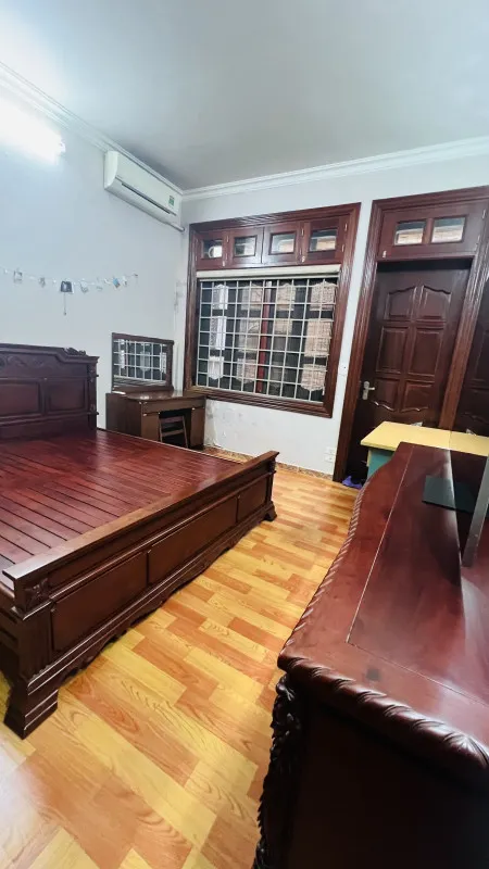 Bán nhà Nguyễn Văn Huyên 55m² ngang 3.8m giá 21.5 tỷ Phường Cầu Giấy (LH: Zalo 0862299066)