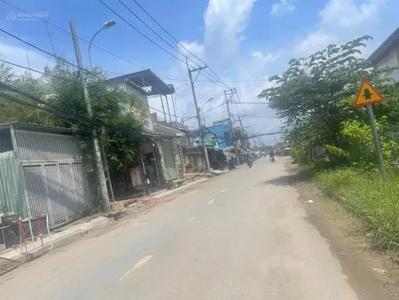 Chủ cần bán mặt tiền kênh trung ương 424 giá đầu tư sang tên trong ngày.