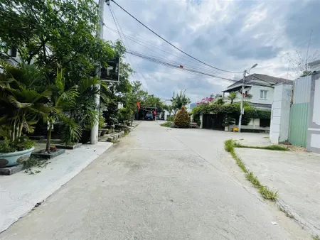Lô đất đẹp mặt tiền đường phú tân vĩnh thạnh đường oto 5m sát chợ ga nha trang