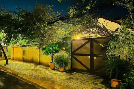 Mua bán đất 2 mặt tiền chế lan viên, đà nẵng dt đất 322m2 (ngang 13,9m2), ngay bãi biển mỹ khê