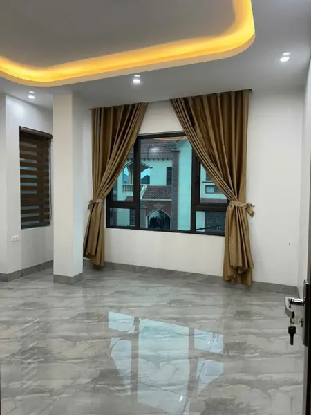 SIÊU PHẨM- TÒA CHDV 10 PHÒNG- TRUNG TÂM CẦU GIẤY .
DÒNG TIỀN40/TR/ THÁNG- GIÁ 10.6 TỶ.