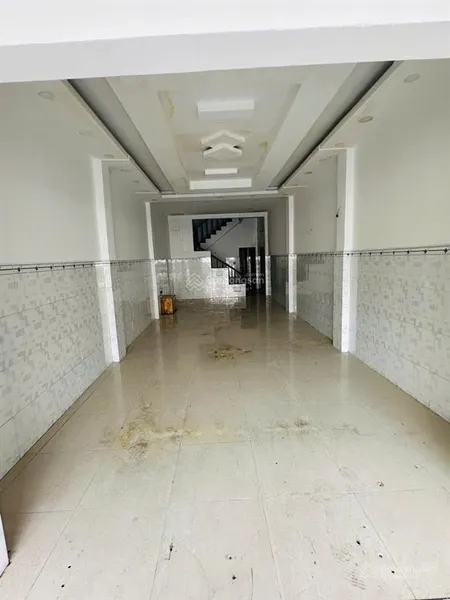 Nhà 2 tầng mặt tiền đường bùi văn ngữ phường ht q12 dt 100m2 (4mx25m) đường 15m dòng tiền 20tr/th