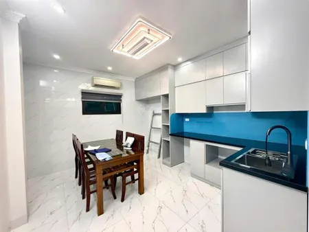 Nhà mới 2 thoáng ngõ thông tam khươngchùa bộc 50m 12,8 tỷ