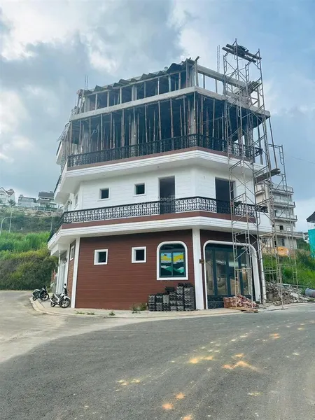 Bán nhà đẹp mới xây 2 mặt tiền giá 8,6 tỷ kqh, an sơn, p4 xuân hương đà lạt (p4 cũ)