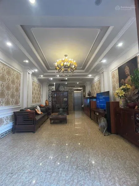 Đỉnh nóc! nguyễn chí thanh, thang máy, nhà xây mới, 60m ra phố, ngõ 3 gác thông, mới ở luôn 38m2*6t