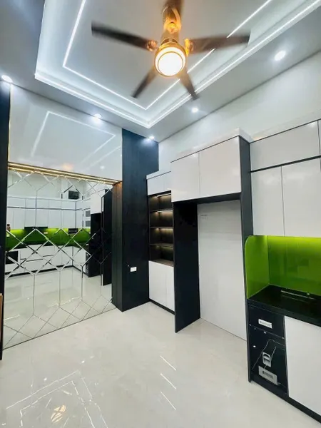 VÍP QUẬN BA ĐÌNH- NHÀ ĐẸP - Ở SƯỚNG- GẦN TRƯỜNG CHỢ BV.