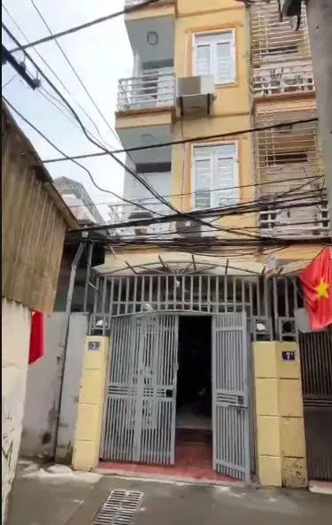 Cho thuê nhà ngõ 110 Đông Thiên  35m x 5 tầng. Giá chỉ 9tr5/tháng