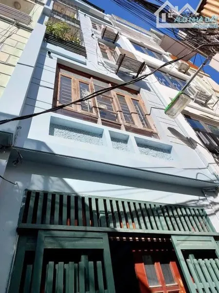 Cho thuê nhà 5 tầng Full NỘI THẤT phố Yên Hòa, Cầu Giấy. Giá: 15.5tr