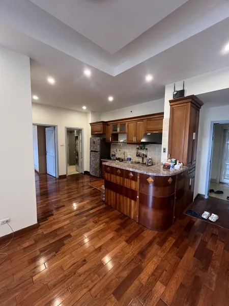 Bán nhà 76m² ngang 9m giá 6.8 tỷ Phường Bạch Mai