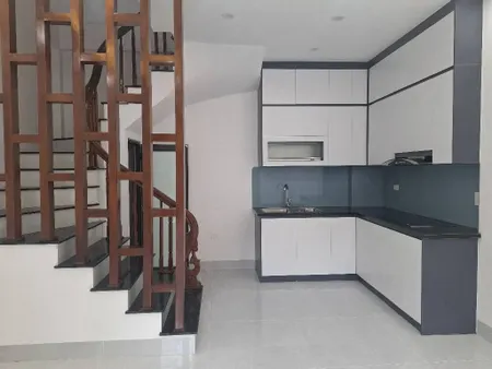 BÁN NHÀ GIA QUẤT LONG BIÊN, MỚI TINH-OTO ĐỖ-30M-NHỈNH5 TỶ(TL)