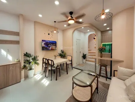 Siêu phẩm 5 tầng nơ trang long giá chỉ 9,4tỷ. hẻm xe hơi 5m. nội thất đầy đủ chuẩn chỉnh vào ở ngay