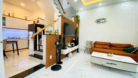 Bán nhà 3 tầng, hẻm ô tô nguyễn biểu, vĩnh hải, dt 70.1 m2, hướng bắc, ngang 8,5m giá 6,5 tỷ