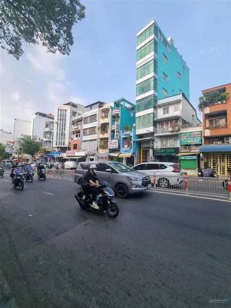 Mặt tiền 3 tháng 2, p. 14, q. 10 khuôn đất lớn 12x24m nhà 4 tầng giá chỉ 87 tỷ thương lượng