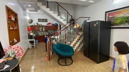 Bán nhà gần phố lê trọng tấn, hà đông, 50m2, 4 tầng, ô tô đỗ cổng, ngõ thông, giá hơn 6 tỷ