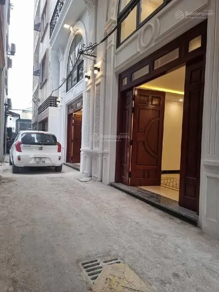 Bán nhà thạch bàn 6 tầng thang máy ô tô đỗ cửa dt 45m2, mt 5m nhà 6 tầng thang máy, t
