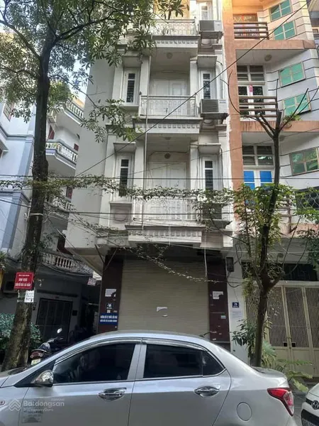 Nhà mặt phố thanh xuân ngã tư sở hà nội,,,,, buôn bán làm văn phòng cho thuê ,,,, toà nhà 8 tầng ,,
