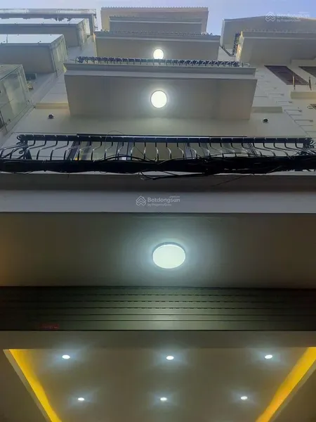 Bán nhà mới quận thanh xuân 50m x 6 tầng thang máy, gara ô tô, sổ đỏ vuông a4