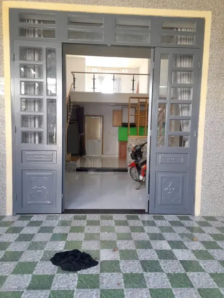 Nhà cấp 4 có gác lững còn mới khu 8 Phú Hoà cũ (phường Phú Lợi-TP.HCM) đường oto thông giá êm nhánh hẻm 305 Lê Hồng Phong,vị trí trung tâm đẹp