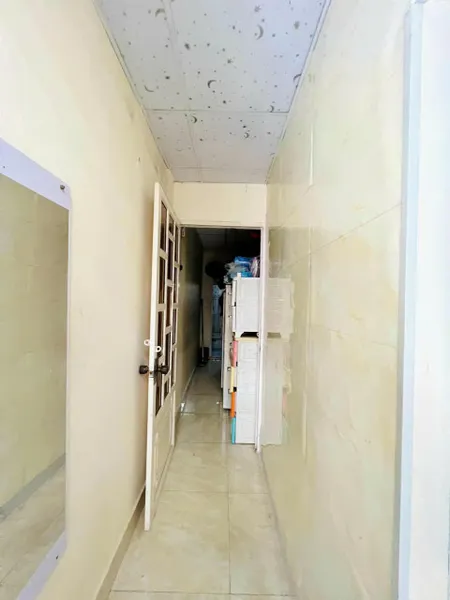 Nhà ngay khu chợ vải, 3PN, có sân thượng chỉ nhỉnh 2 tỷ