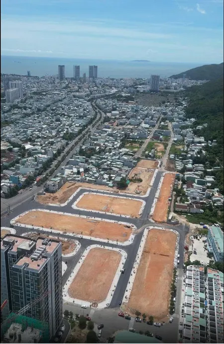 Nhà Phố 4 Tầng, 1 Tum, Ngay lõi trung tâm thành phố Quy Nhơn, giá 6 tỷ/căn