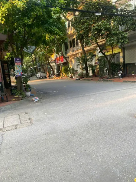 NHÀ LIỀN KỀ XA LA – 3 Ô TÔ TRÁNH – THOÁNG, VỈA HÈ RỘNG 💥