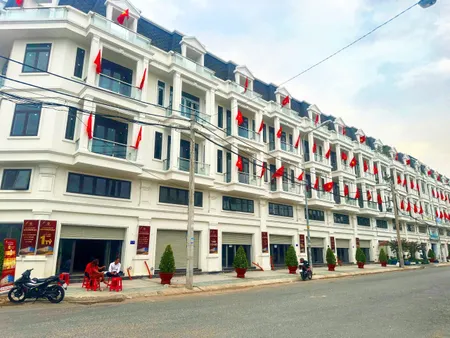 Bán nhà 100m² ngang 5m giá 14.5 tỷ Phường Đông Hưng Thuận